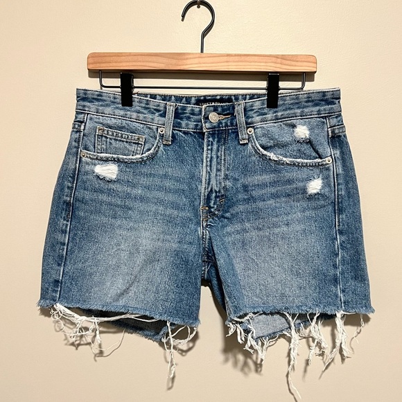 Lucky Brand Boyfriend Shorts Denim Raw Hem Distressed Women’s Size 4/27 - Picture 2 of 9